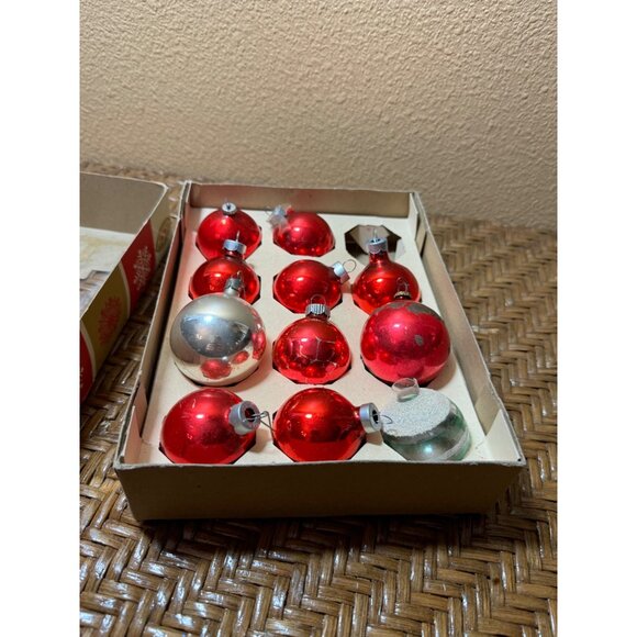 Vintage 1950s Glass Christmas Ornaments Red & Silver Set Of 11 - Picture 12 of 13